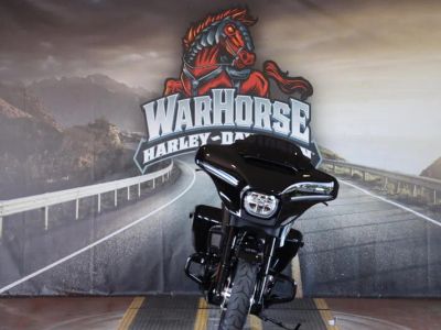 2025 Harley-Davidson FLHX - Street Glide — interior view