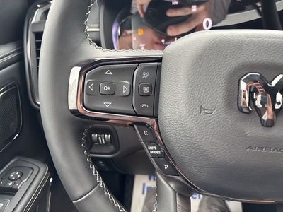 2026 RAM 1500 — photo 65 view
