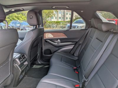 2025 Mercedes-Benz GLE - Photo 15
