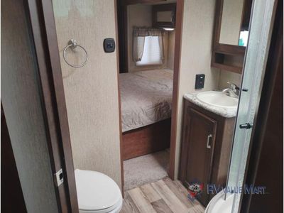 2017 Keystone RV Outback Ultra Lite - Photo 25