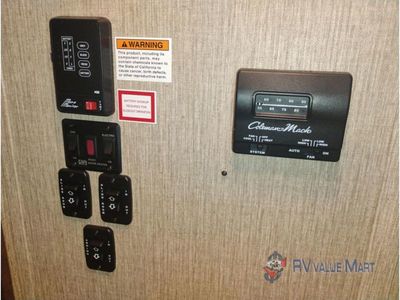2017 Keystone RV Outback Ultra Lite - Photo 17
