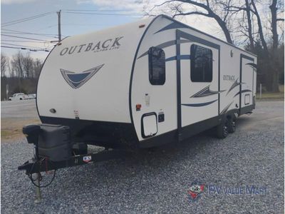 2017 Keystone RV Outback Ultra Lite - Photo 4