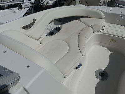 2004 Monterey 233 Explorer — photo 12 view