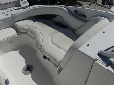 2004 Monterey 233 Explorer — photo 13 view