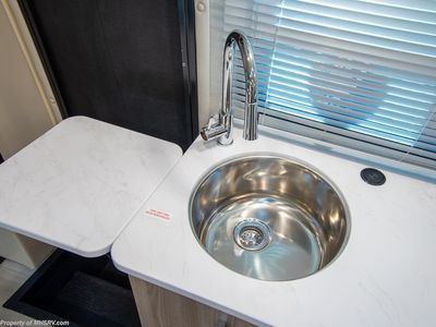 2026 Thor Motor Coach Compass - Photo 12