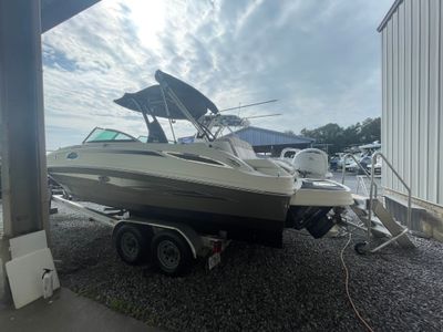 2012 Sea Ray Sundeck 260 - Photo 8