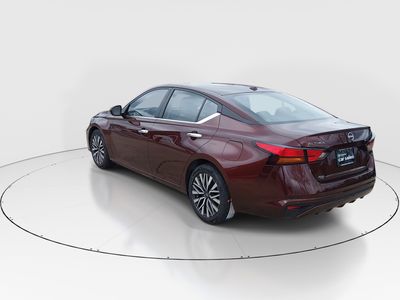 2025 Nissan Altima - Photo 5