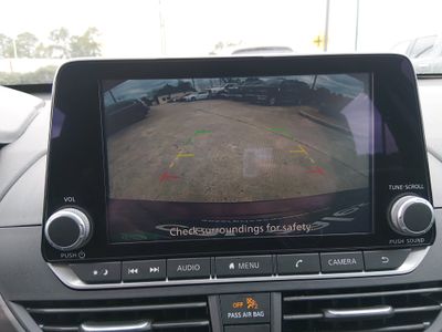 2025 Nissan Altima - Photo 16