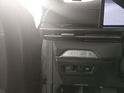 2025 Genesis GV80 - Photo 13