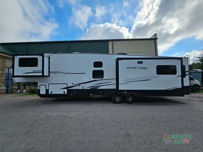 2026 Venture RV SportTrek Touring Edition — interior view