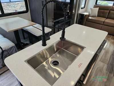 2026 Venture RV SportTrek Touring Edition — photo 14 view