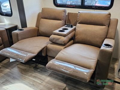 2026 Venture RV SportTrek Touring Edition — photo 43 view