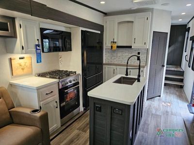 2026 Venture RV SportTrek Touring Edition — photo 12 view