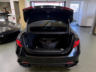 2022 Alfa Romeo Giulia - Photo 3