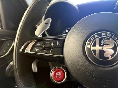 2022 Alfa Romeo Giulia - Photo 26