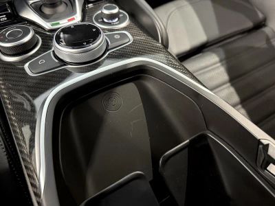 2022 Alfa Romeo Giulia - Photo 23