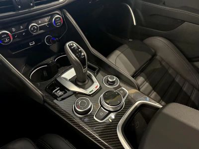 2022 Alfa Romeo Giulia - Photo 22