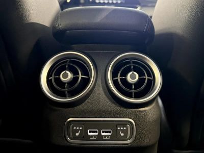 2022 Alfa Romeo Giulia - Photo 8