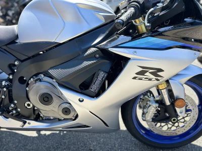 2026 Suzuki GSX-R750 - Photo 10