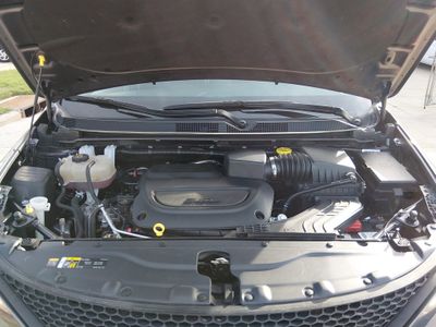 2023 Chrysler Voyager - Photo 9