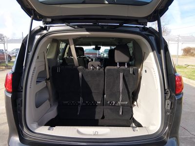 2023 Chrysler Voyager - Photo 11