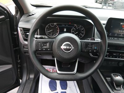 2024 Nissan Rogue — photo 12 view