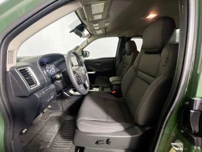 2023 Nissan Frontier — photo 11 view