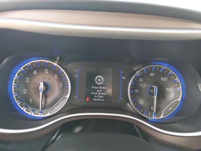 2022 Chrysler Voyager — photo 14 view