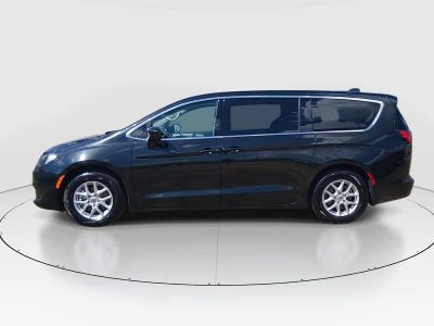2022 Chrysler Voyager — interior view