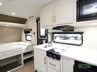 2026 Grand Design Transcend One - Photo 8