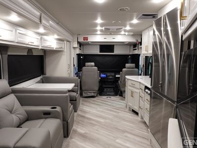 2026 Fleetwood Bounder - Photo 6