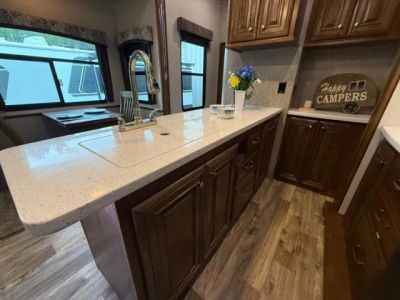 2019 Heartland Bighorn - Photo 10