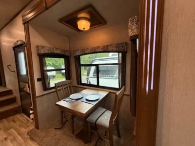 2019 Heartland Bighorn - Photo 14