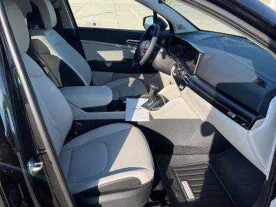 2026 Kia Sportage — photo 8 view