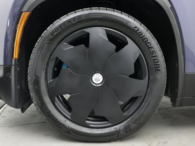 2023 Fisker Ocean — photo 13 view