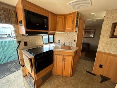 2007 Winnebago Sightseer - Photo 17
