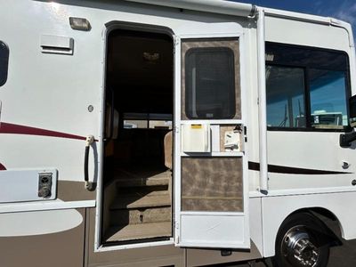 2007 Winnebago Sightseer - Photo 7