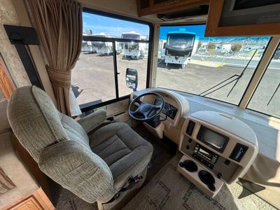 2007 Winnebago Sightseer - Photo 19