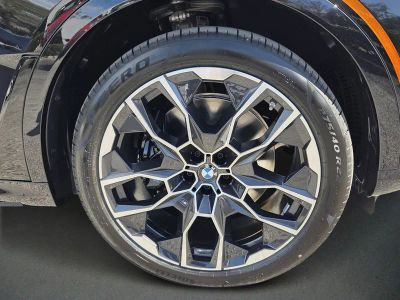 2026 BMW X7 — photo 9 view