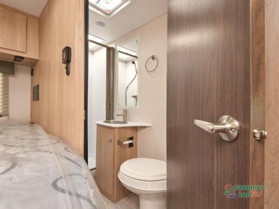 2026 Coachmen RV Leprechaun - Photo 20