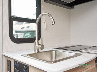 2026 Coachmen RV Leprechaun - Photo 12