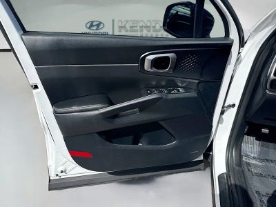 2023 Kia Sorento — photo 18 view
