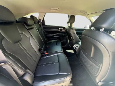 2023 Kia Sorento — photo 27 view