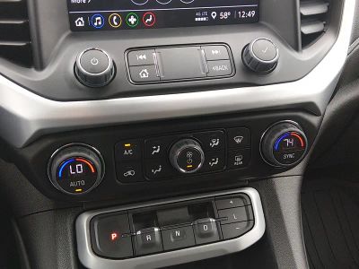 2023 GMC Acadia - Photo 18