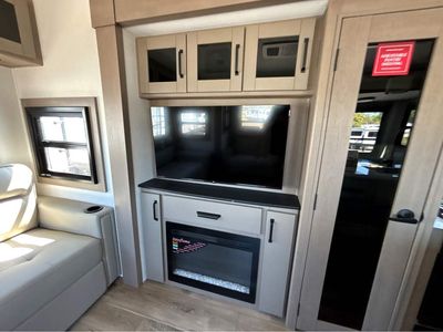 2026 Grand Reflection Travel Trailer - Photo 17
