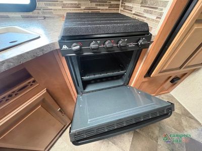 2016 Forest River RV Puma — photo 15 view