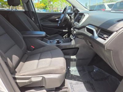 2024 GMC Terrain — photo 10 view
