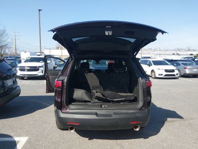 2023 Chevrolet Traverse — photo 11 view