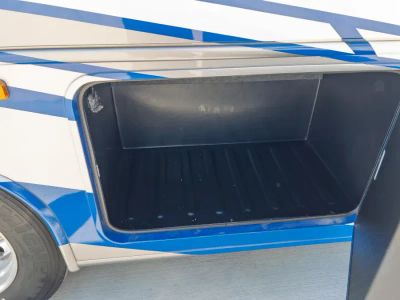 2025 Entegra VISION XL — photo 25 view