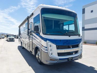 2025 Entegra VISION XL — front three-quarter view